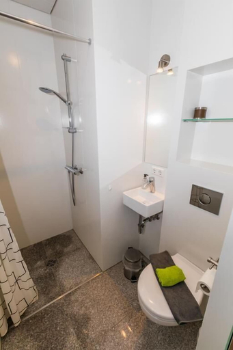 Bathroom, Grímstunga Guesthouse, Öxarfjarðarhreppur