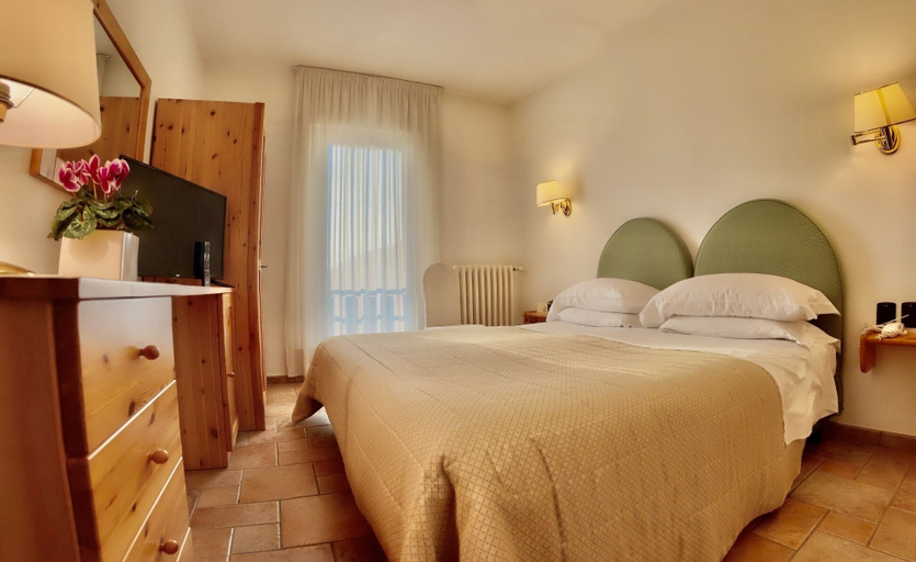 Bedroom 4, Aurora, Bergamo