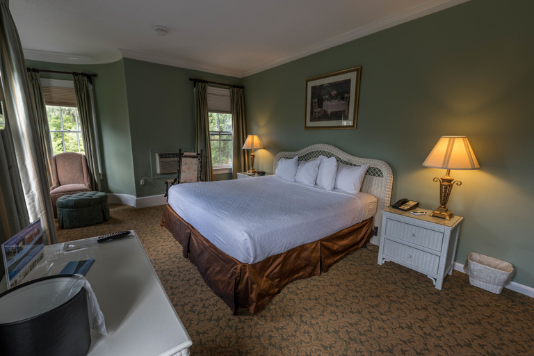 Bedroom 4, Interlaken Inn & Resort, Litchfield