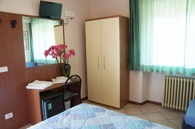 Bedroom 2, Villa Chiara, Verona