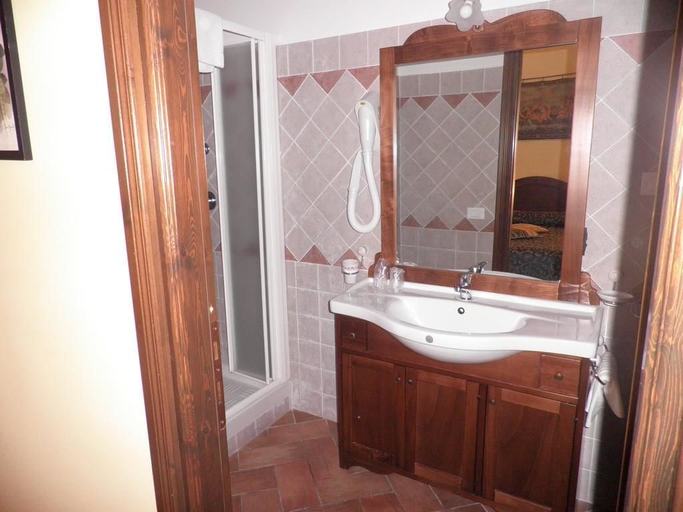 Bathroom 5, Antica Locanda della Via Francigena, Viterbo