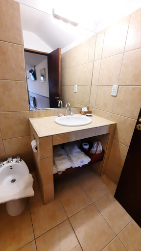 Bathroom 4, Hotel Austral Ushuaia, Ushuaia