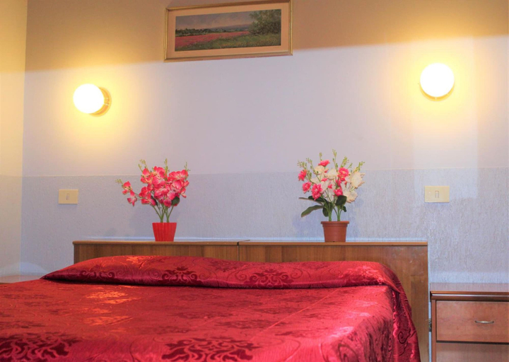 Bedroom 3, Eurorooms, Roma