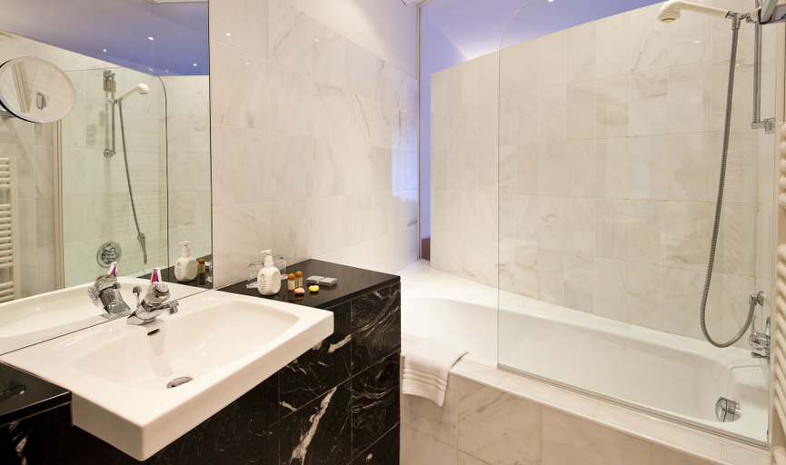 Bathroom 4, Hotel Marlena, Bolzano