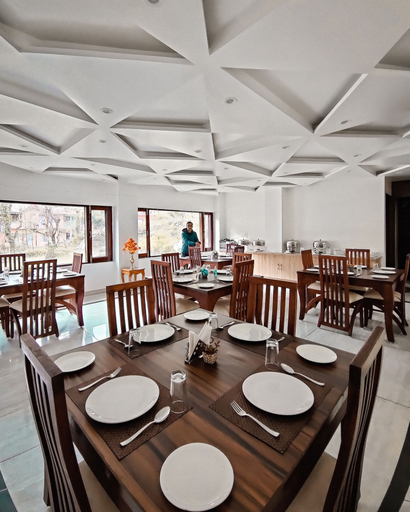 Food & Drinks 5, Golden Rock - AM Hotel Kollection, Kangra