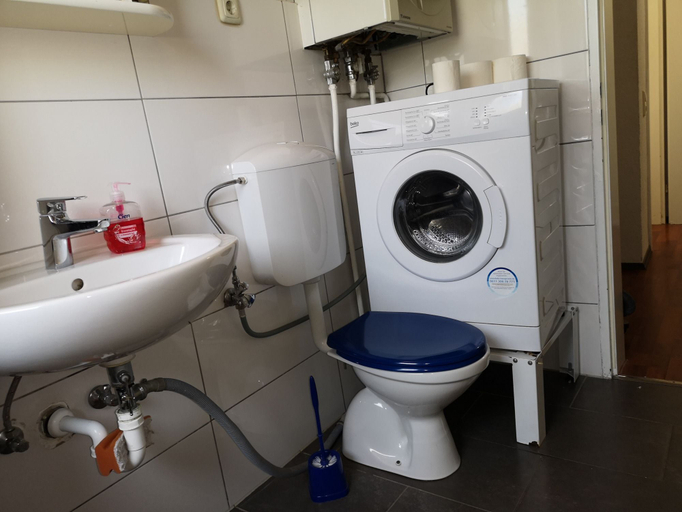 Bathroom, Ferienwohnung Koeln 46, Köln