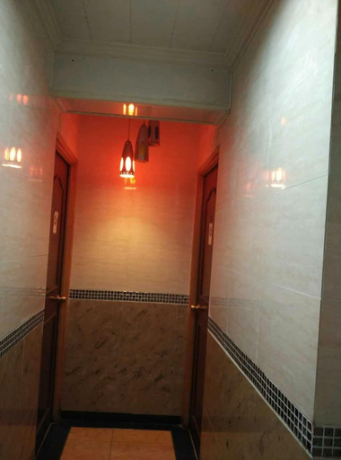 Others 5, Hong Kong Astronaut's Hotel, Kowloon