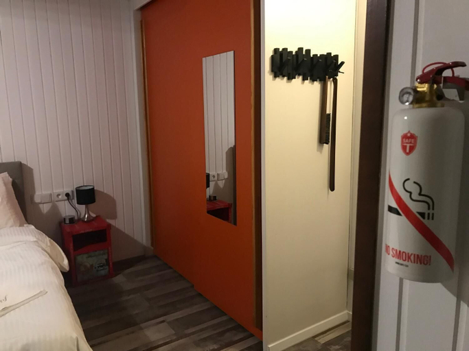 Bedroom 3, Steinacher Hof, Nürnberg