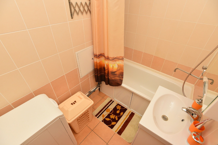 Bathroom 4, Domashny Uyut Malysheva 4B, Ekaterinburg gorsovet