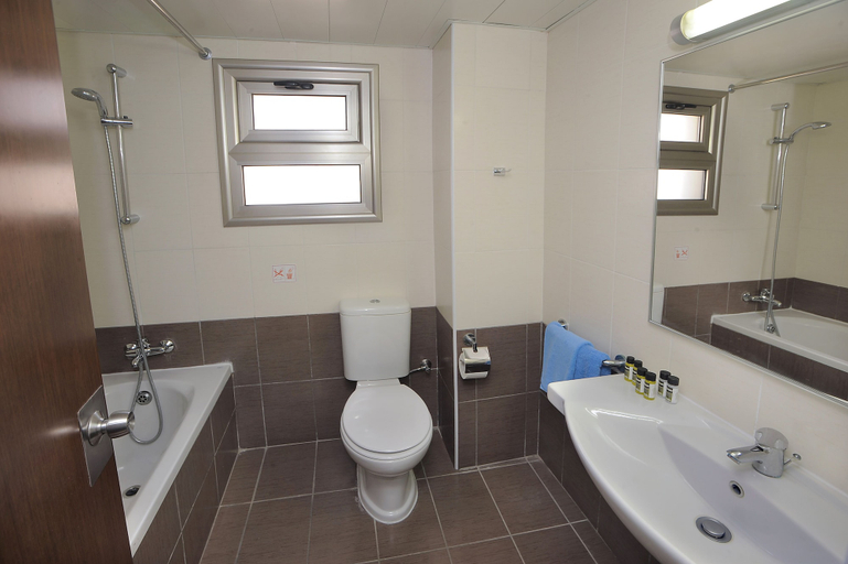 Bathroom, Euronapa Hotel