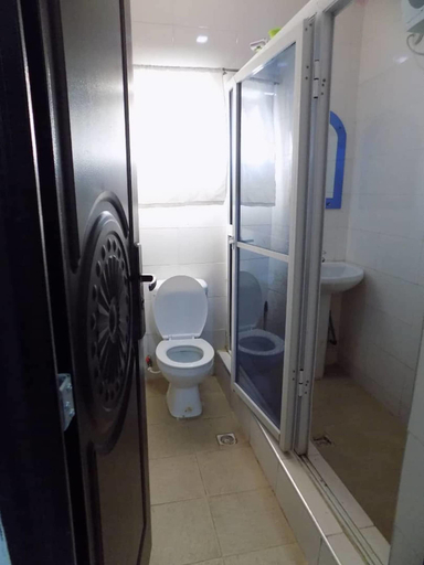 Bathroom 3, De Fellas Palace Hotel & Suites, Egbeda