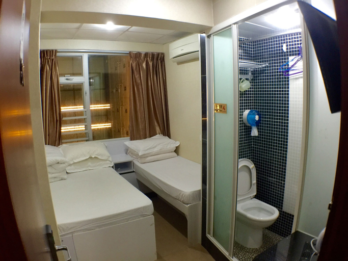 Bathroom 2, Well Yet Guest House, Kowloon