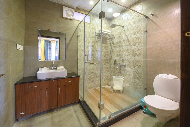 Bathroom 4, Hotel Akashdeep, Jaisalmer
