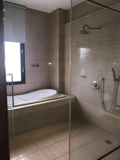 Bathroom 3, Ligin Motel, Chiayi City
