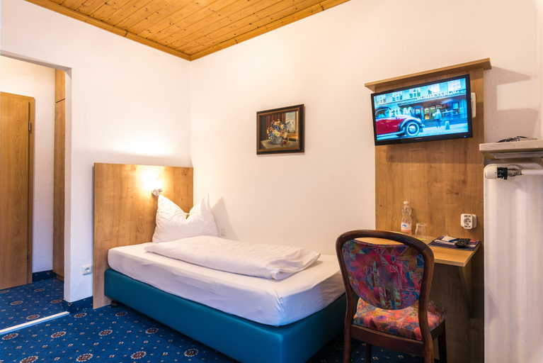 Bedroom 3, Almenrausch und Edelweiss, Garmisch-Partenkirchen