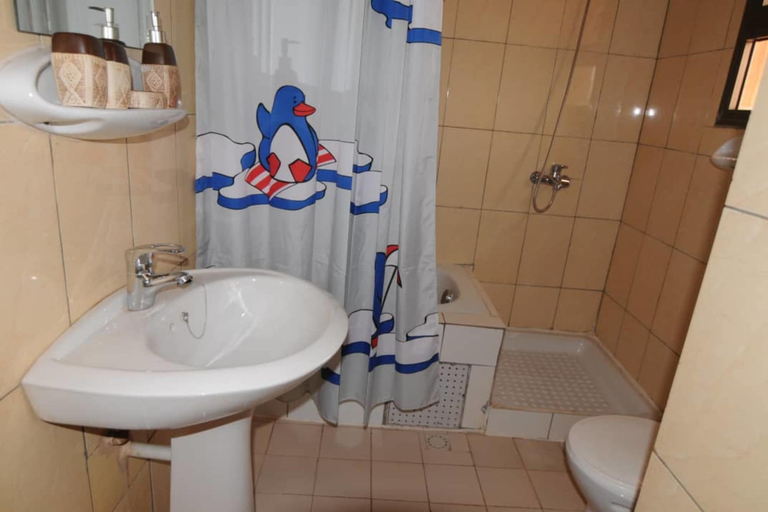 Bathroom, Résidence Georges VI, Kadiogo