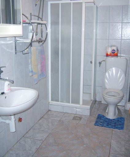 Bathroom 3, Apartments Tomi, Novalja