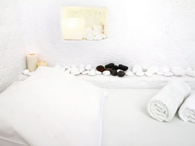 Bedroom 4, Blu Blanco Cave House by Blu Bianco Vacation Rentals, South Aegean