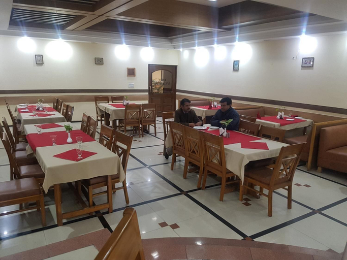 Food & Drinks 5, Hotel Park Inn, Chandigarh