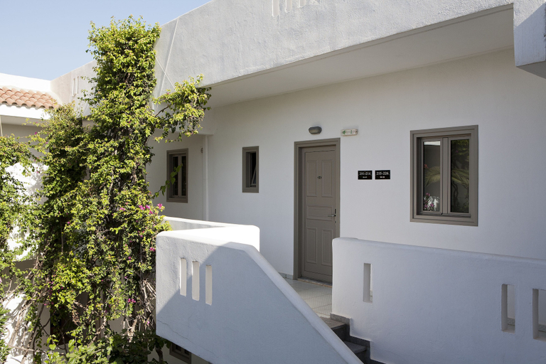 Exterior & Views 2, Marinos Beach Hotel, Crete