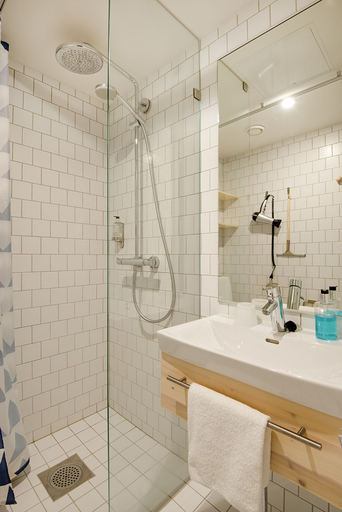 Bathroom 5, Dream Hostel & Hotel, Pirkanmaa