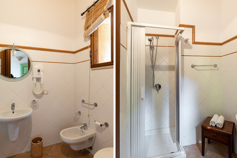Bathroom 3, Casette di Calzata, Palermo