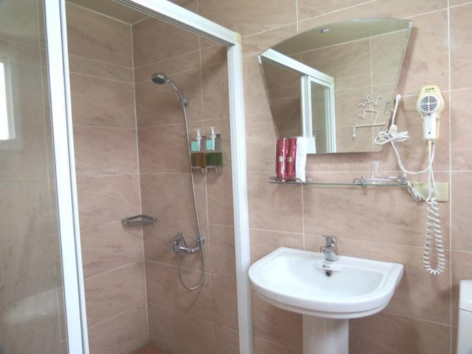 Bathroom 4, DeerStar Meihua Lake B&B, Yilan