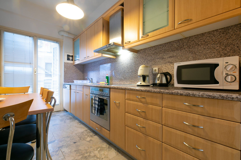 Others 4, Cozy Apartment in the Heart of Athens, Attica