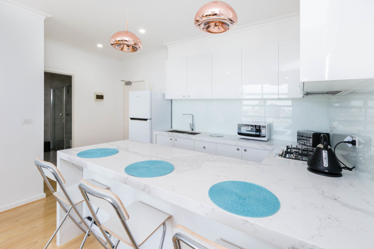 Others 4, ROLAND, 1BDR Melbourne Apartment, Melbourne