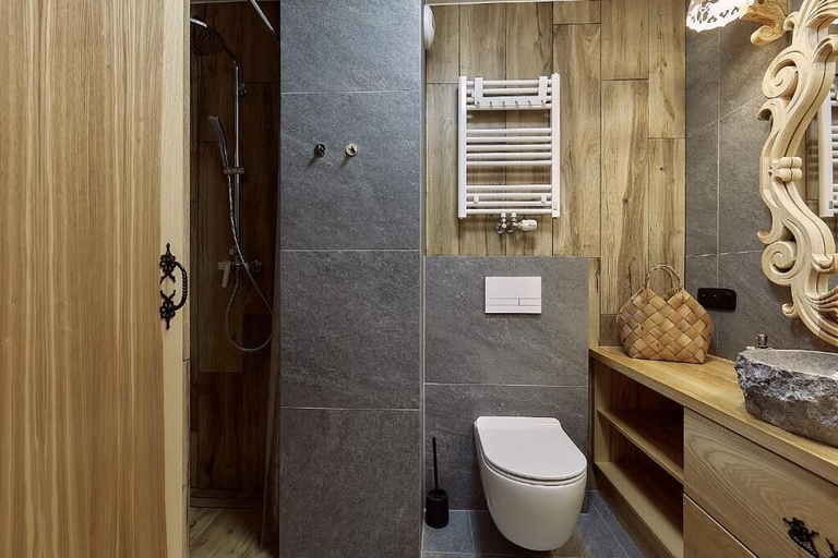 Bathroom 3, Tatra Square Apartments, Tatra