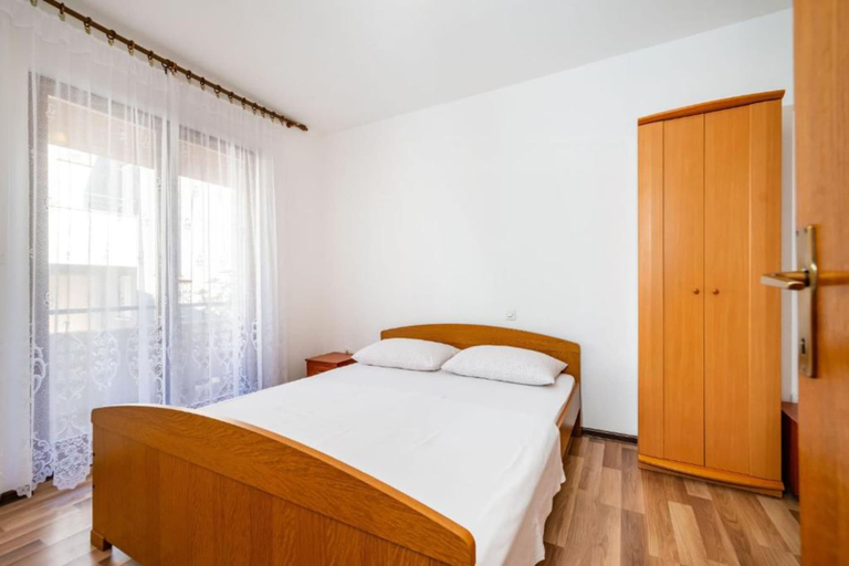 Bedroom 2, Apartments 4 You, Novalja