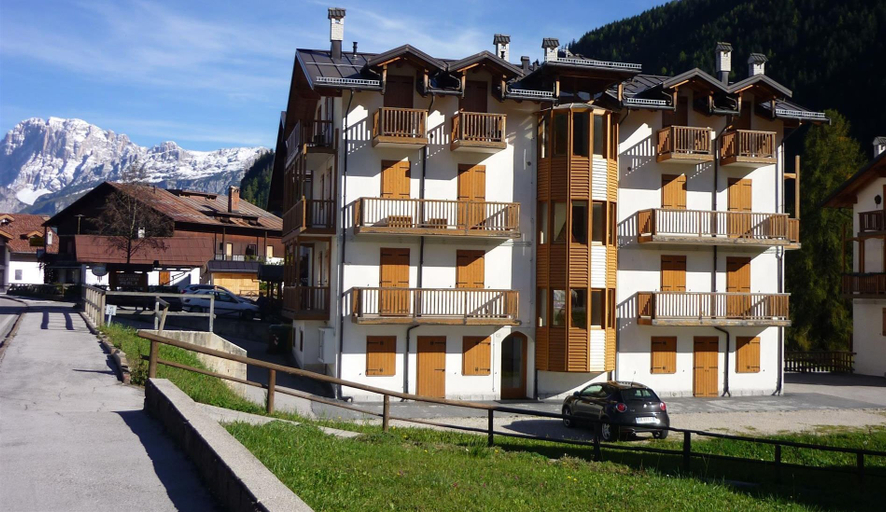 Exterior 4, Casa Brostolade, Belluno