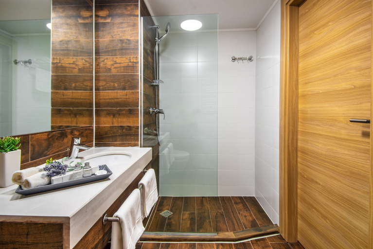 Bathroom 5, Orbi Palace Hotel Official, Borjomi