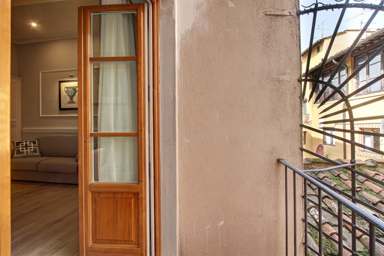 Balcony, Art Apartment Campidoglio, Florence