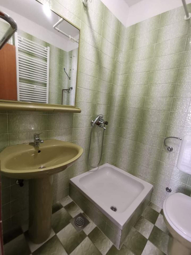 Bathroom 3, Apartments 4 You, Novalja