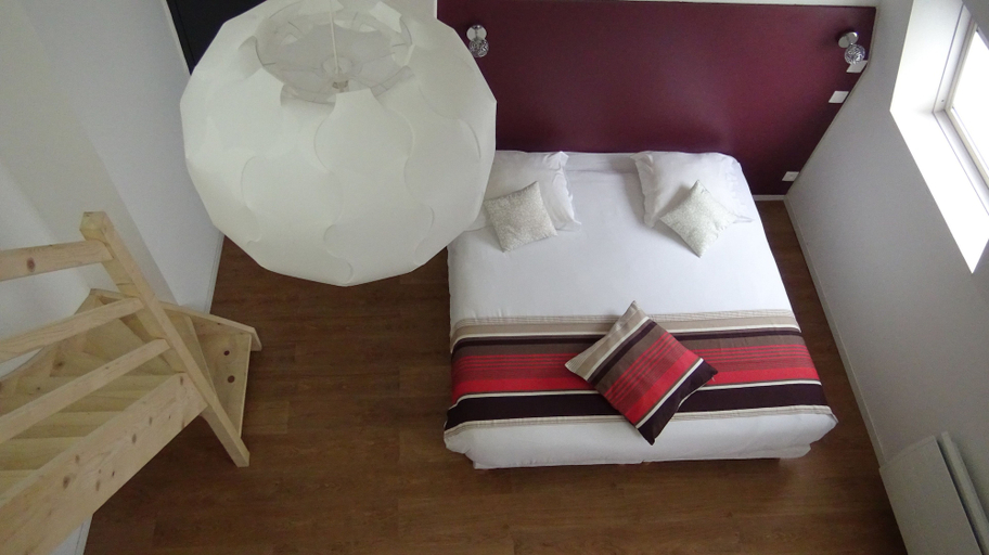 Bedroom 3, Nationale AppartHotel, Nord