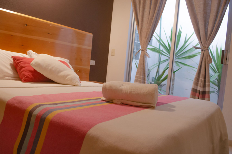 Bedroom 2, Axkan Click Hotel, San Cristóbal de las Casas