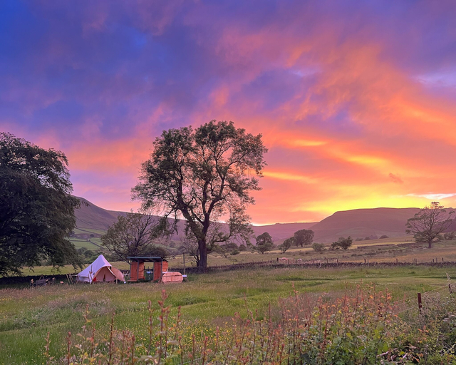 Others 5, Become Wild, Edale, Derbyshire