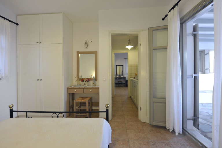Bedroom 2, Golden Sand Paros, South Aegean