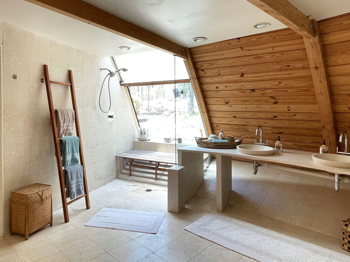 Bathroom 3, Dome House Retreat, Ulster