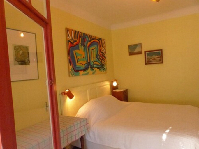 Bedroom 3, Villa Bennecourt, Alpes-Maritimes