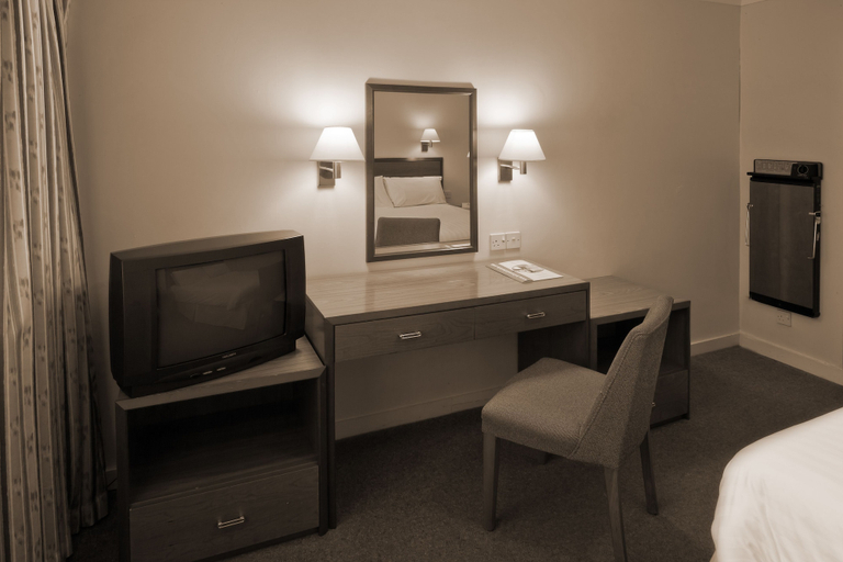 Bedroom 3, Britannia Coventry Hill Hotel, Coventry