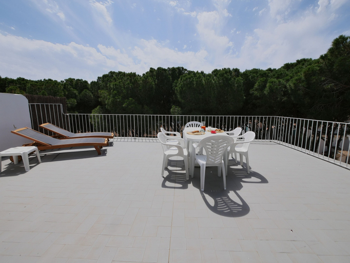 Others 5, Casa Marea, Girona