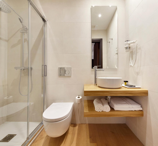Bathroom 4, Pensión Garibai, Guipúzcoa