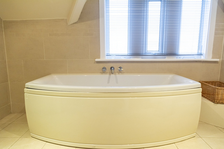 Bathroom 4, Luxury Apt No. 2 - One Bed Apartment, Bury