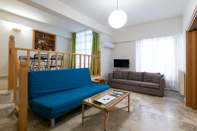 Others 5, Cozy Apartment in the Heart of Athens, Attica