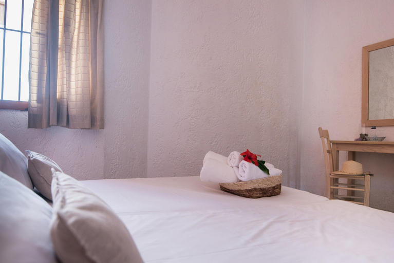 Bedroom 3, Anna Maria, Crete