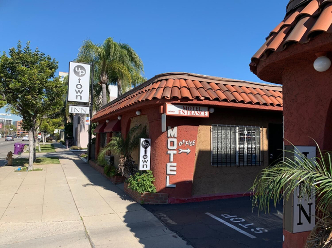 Exterior & Views 4, Uptown Inn, Los Angeles