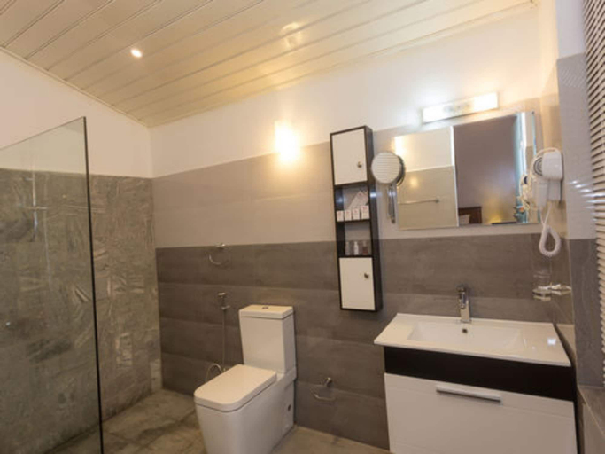 Bathroom 3, Orchid Villa Kandy, K.F.G. & G. Korale