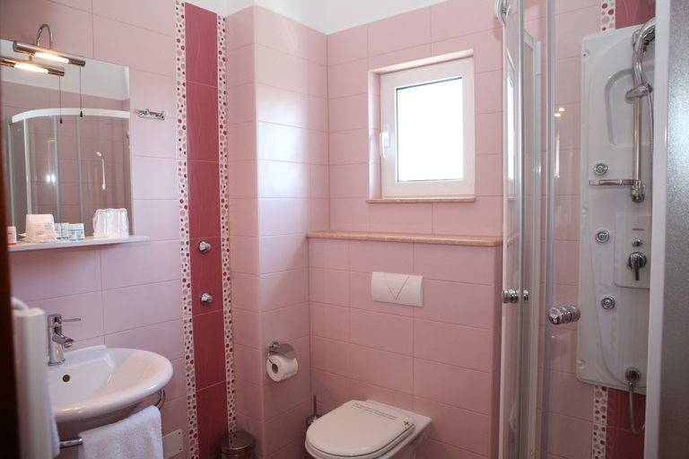 Bathroom 4, Villa Mediterana, Seget